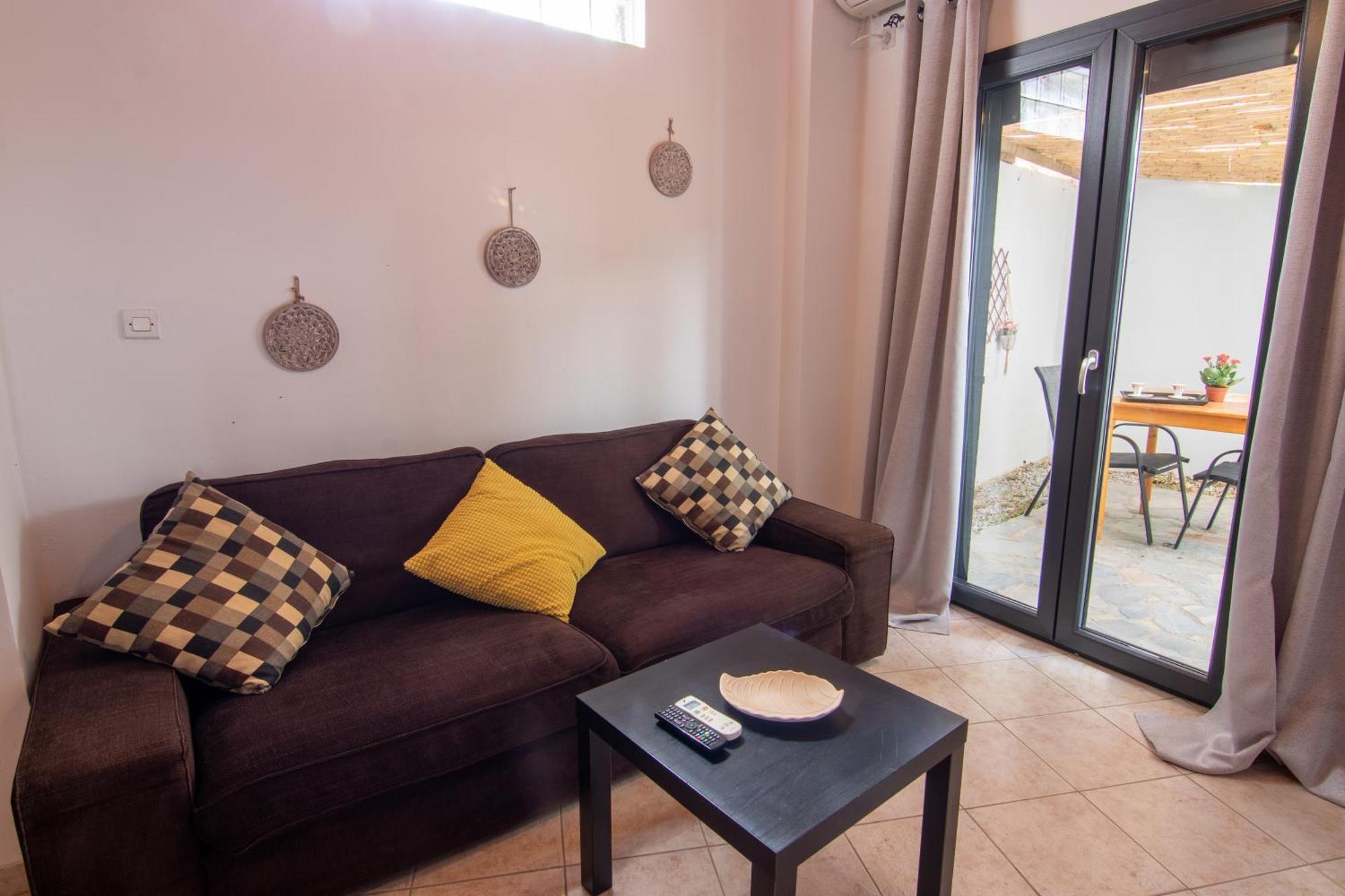 Traditional Stone House Apartment *