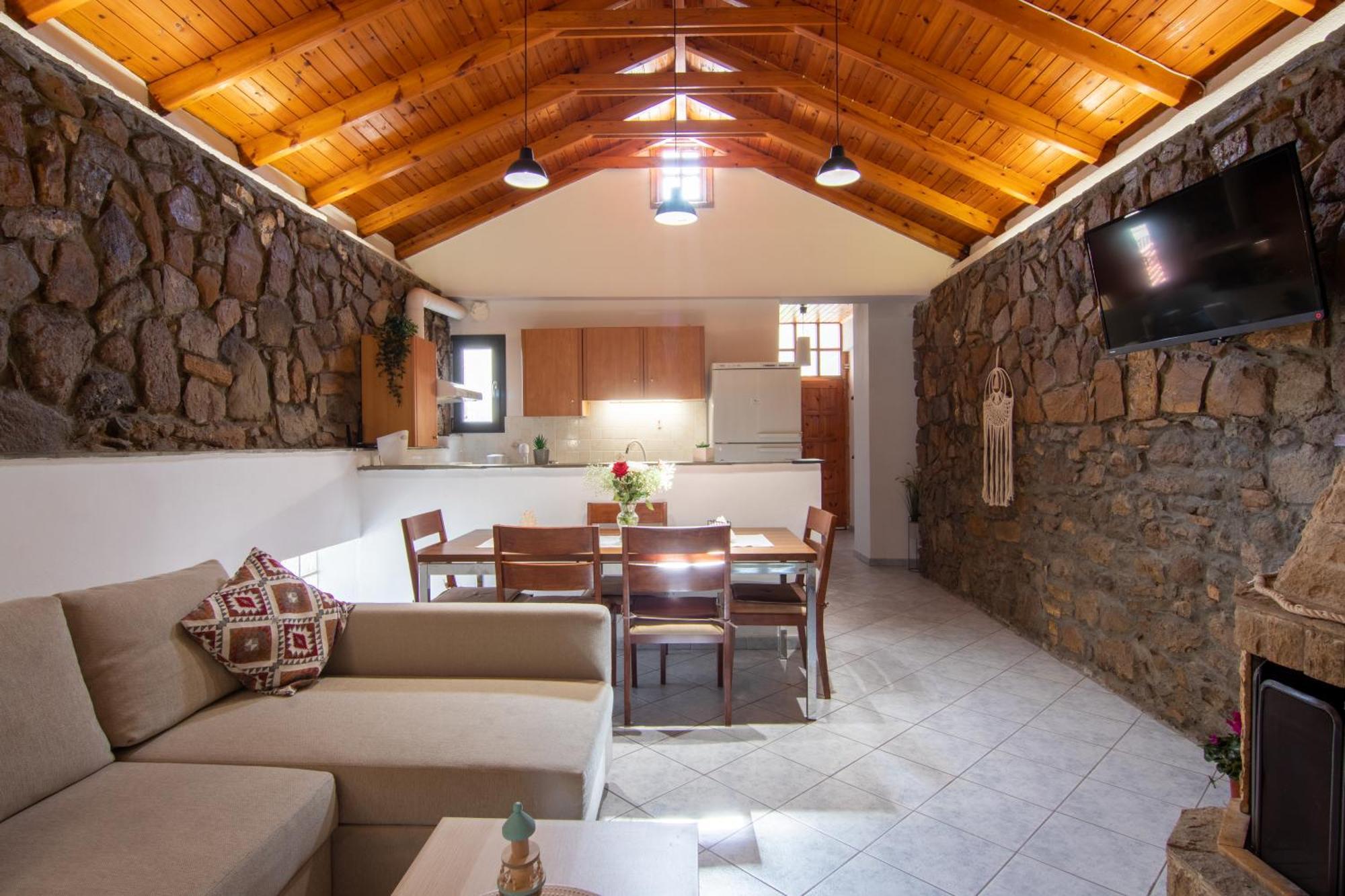 Apartment Traditional Stone House *