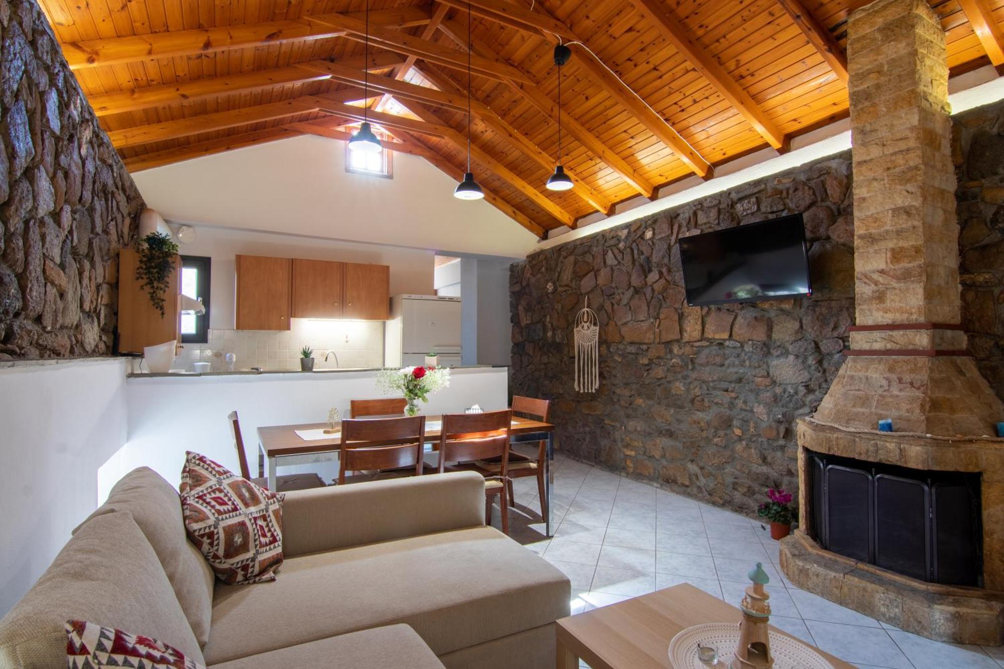 Traditional Stone House Apartment *