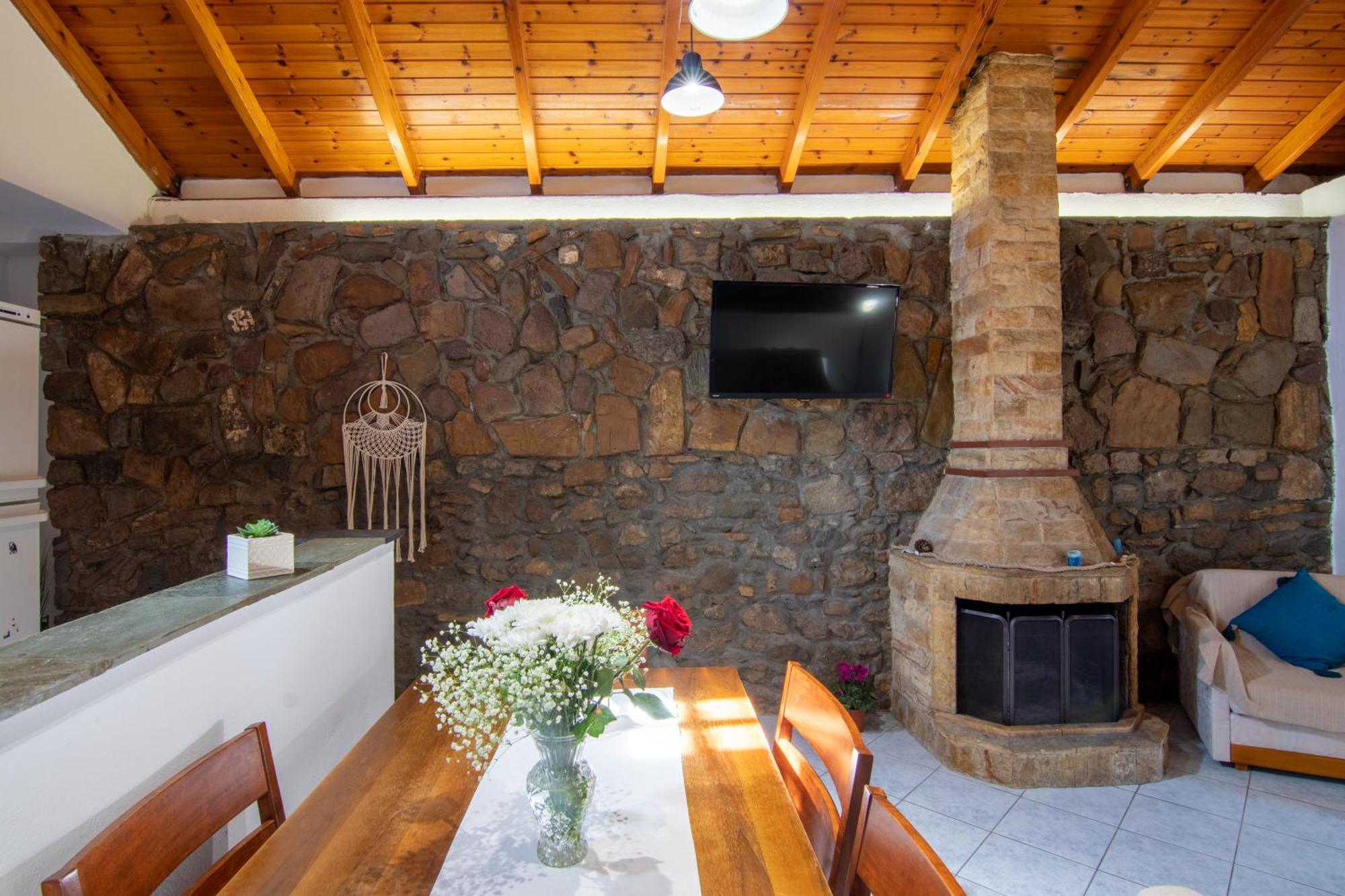 Apartment Traditional Stone House Moúdhros